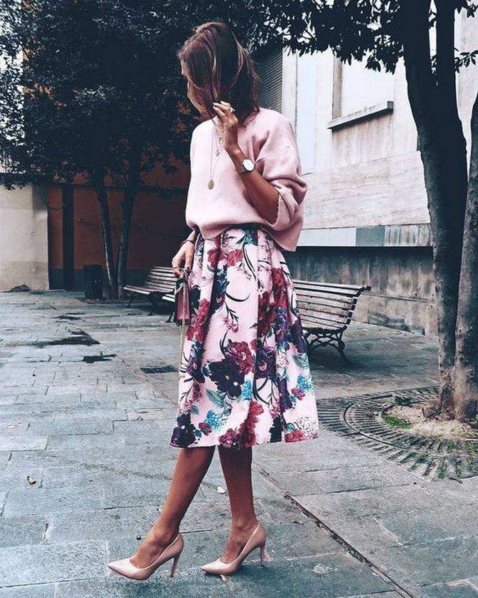 How to wear an oversized sweater with skirts: choosing the style of the skirt 20