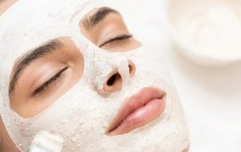 Die besten hausgemachten Facelift-Masken, die Ihre Haut richtig pflegen