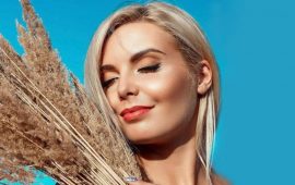 Летний макияж: советы визажиста как сохранить свежий цвет лица в жару