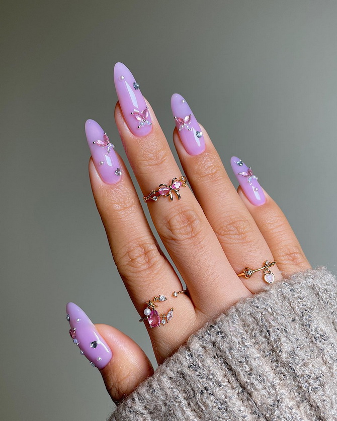 Manicure with butterflies for summer: trends and ideas 17