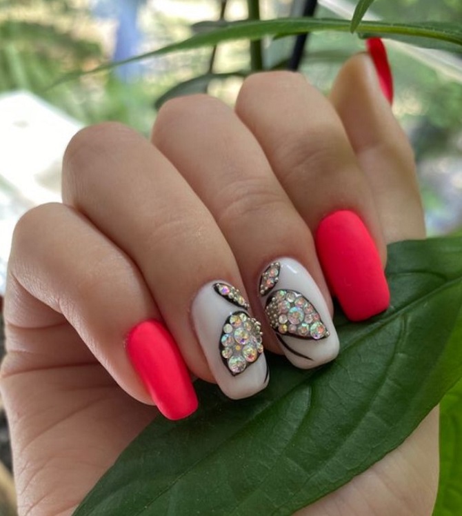 Summer manicure with butterflies: new ideas with photos 12