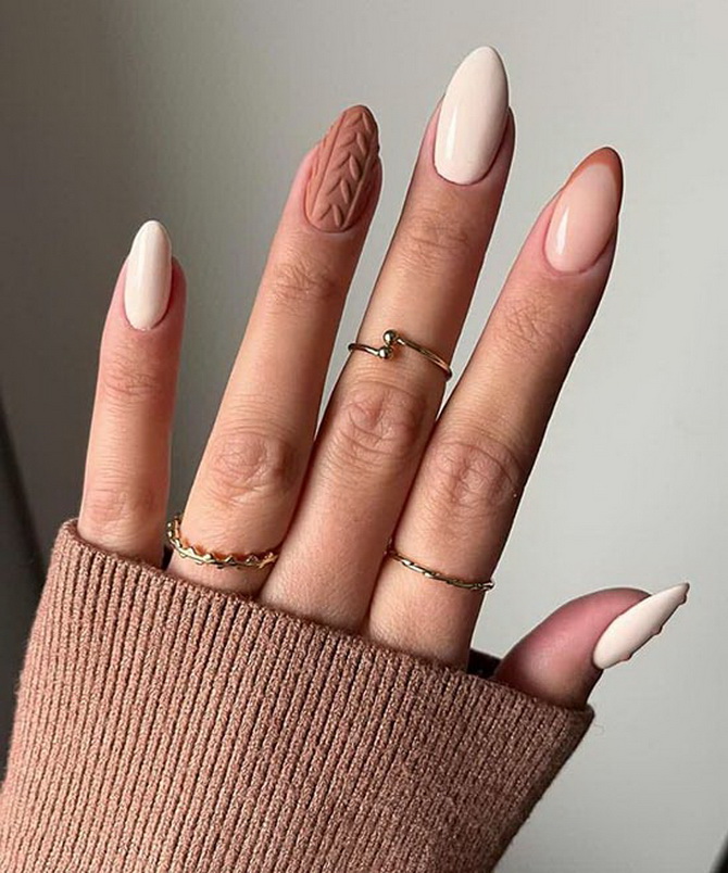 7 elegant office manicure ideas in beige tones 1