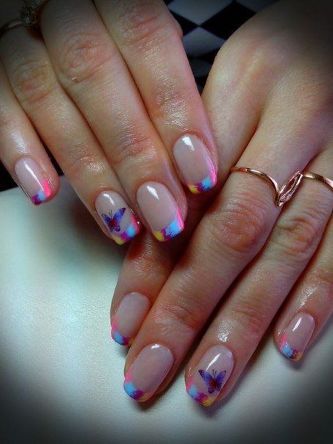 Manicure with butterflies for summer: trends and ideas 25