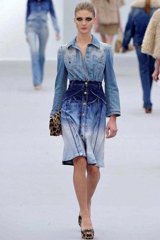 Denim dresses are a fashion trend for summer 2024 10