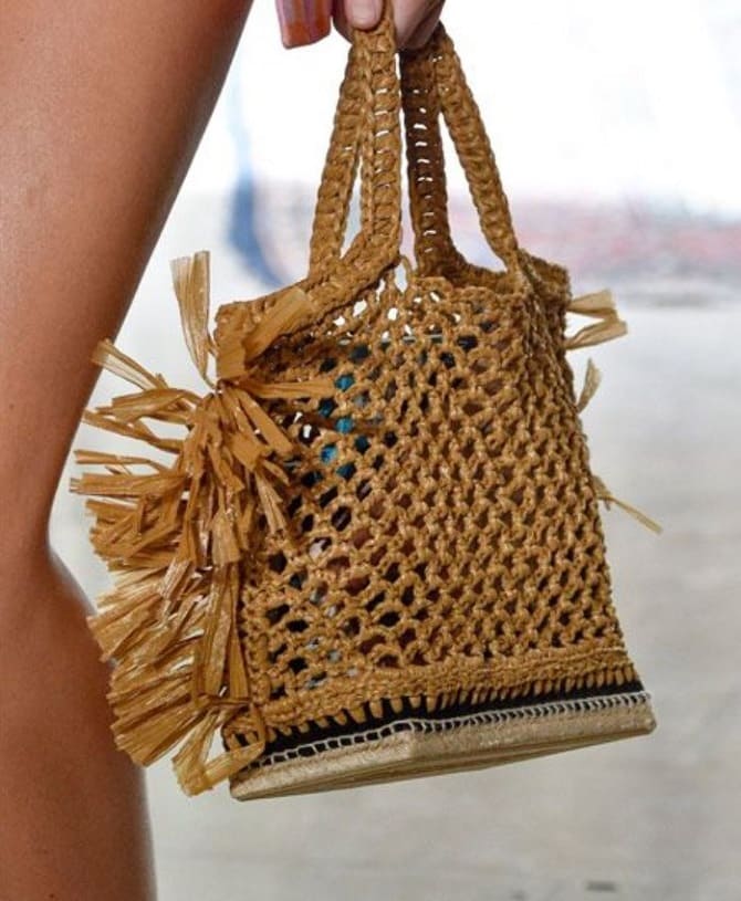 Плетеная сумка – модный тренд этого лета 9