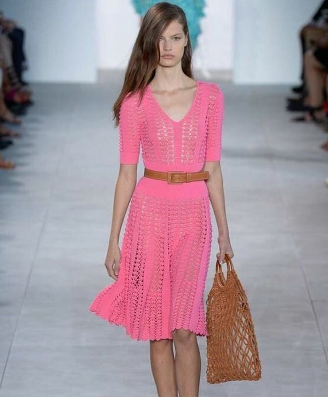 Розовые платья – модный тренд лета 2024 8