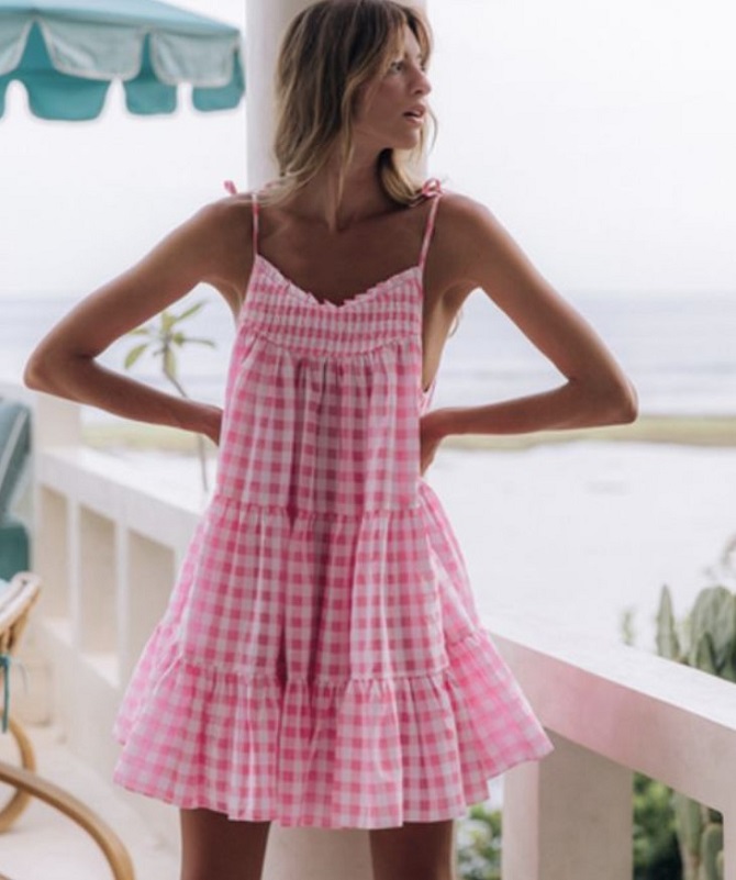 Checked sundresses – fashionable models for summer 2024 10