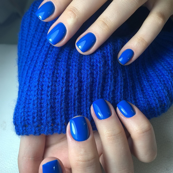How to wear a blue manicure: 6 stylish ideas 10