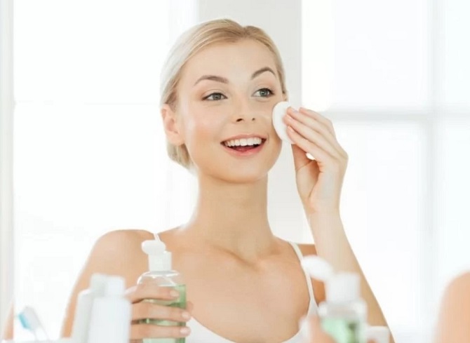 3 best toners for oily skin at home that will help you take care of your face 1