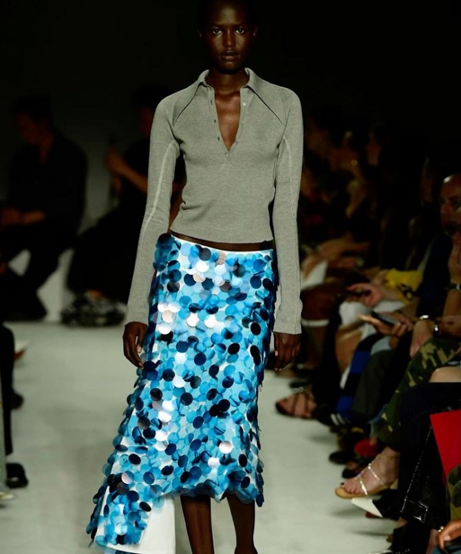 Fashionable low-rise skirts for summer 2024 – current trends 6