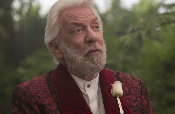 Donald Sutherland, star of The Hunger Games, dies 1