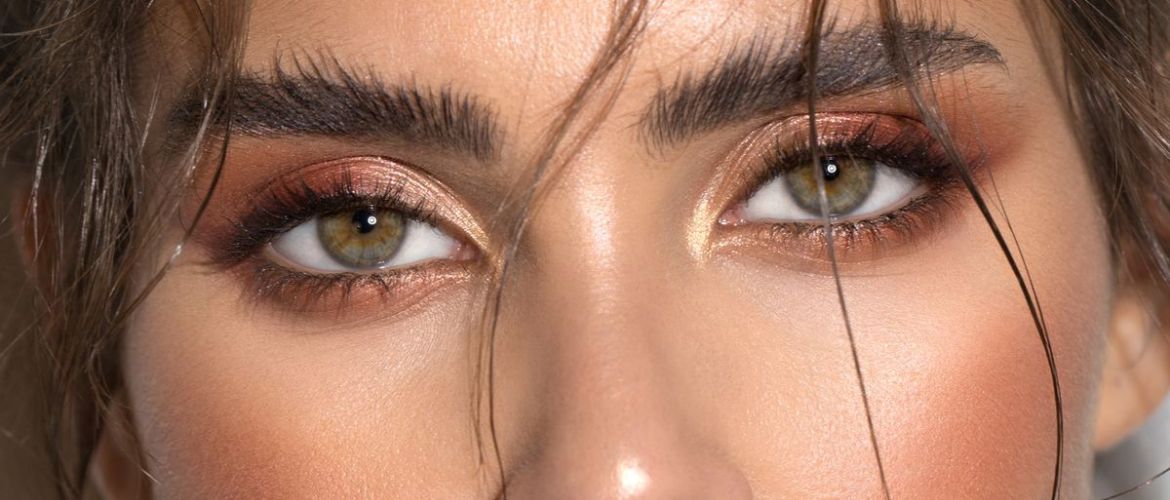 Große Augen: So lassen Sie Ihre Augen mit Make-up größer aussehen