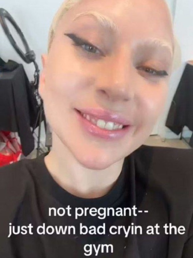 Lady Gaga speaks out about pregnancy rumors 2