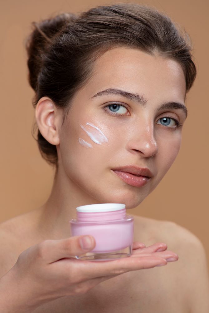 Facial skin care before bed: advice from a cosmetologist 5