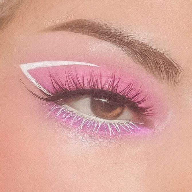 Colored arrows on the eyes: a bright and fresh beauty trend for the summer 24