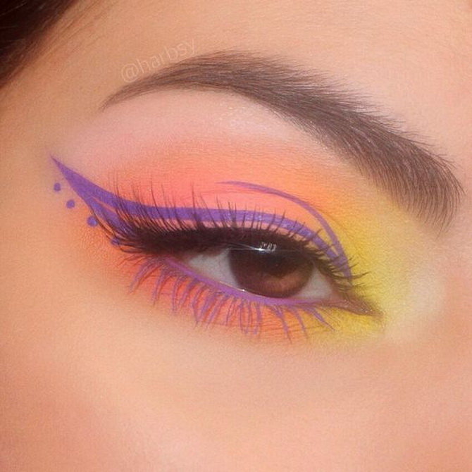 Colored arrows on the eyes: a bright and fresh beauty trend for the summer 5