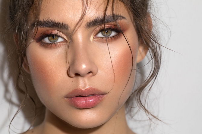 Wide-eyed: how to make your eyes look bigger with makeup 7