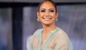 Jennifer Lopez appeared online without a wedding ring