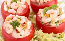Stuffed tomatoes with shrimp and herbs – a recipe for an original dish