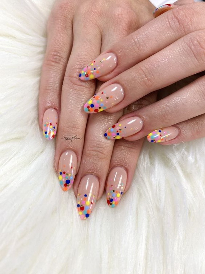 The art of minimalism: ideas for the perfect dotted manicure 11