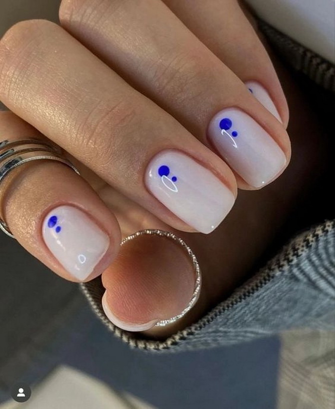 The art of minimalism: ideas for the perfect dotted manicure 7