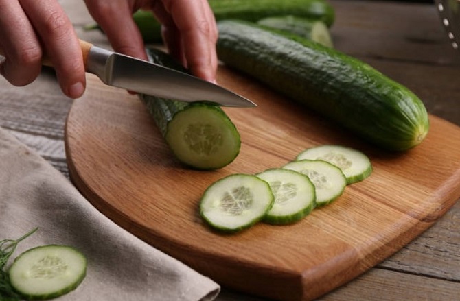 Is it possible to eat cucumbers every day and what are their benefits for the body? 2