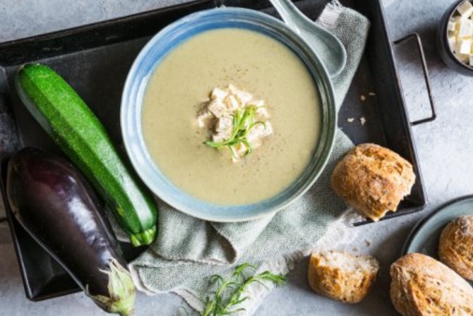 Cream soup with zucchini and ricotta: how to cook the dish correctly 1