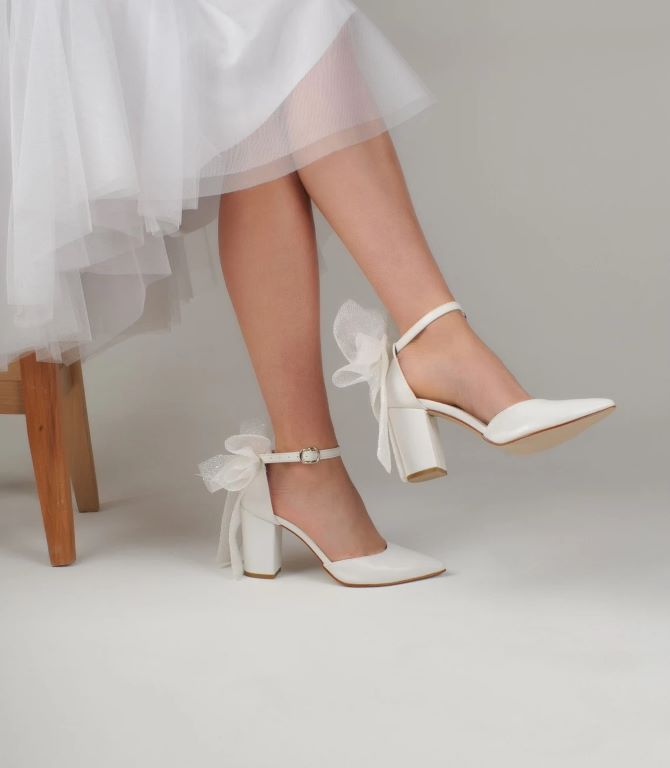 Choosing shoes for a wedding: fashion trends 2024 5