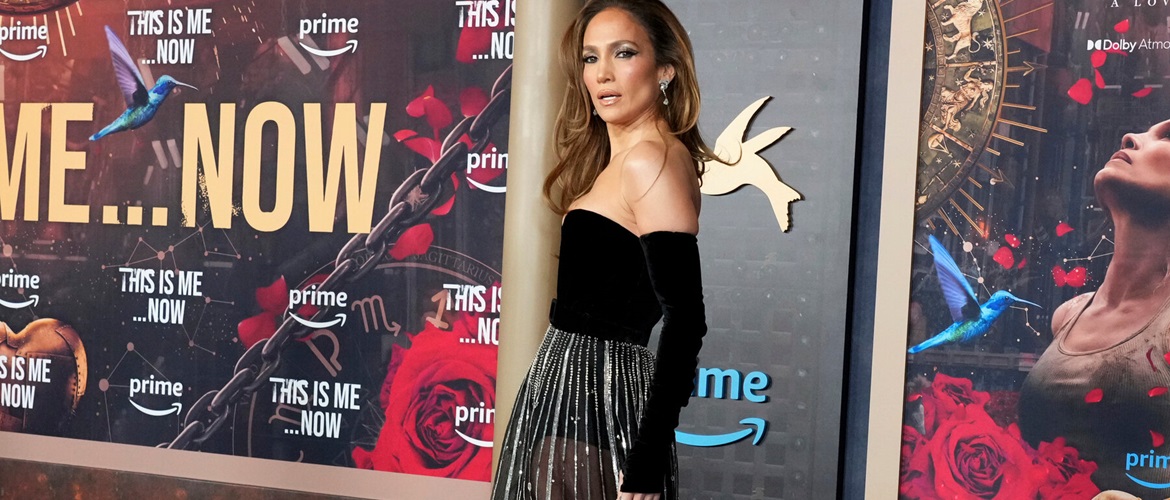 Jennifer Lopez is having a hard time dealing with her divorce from Ben Affleck