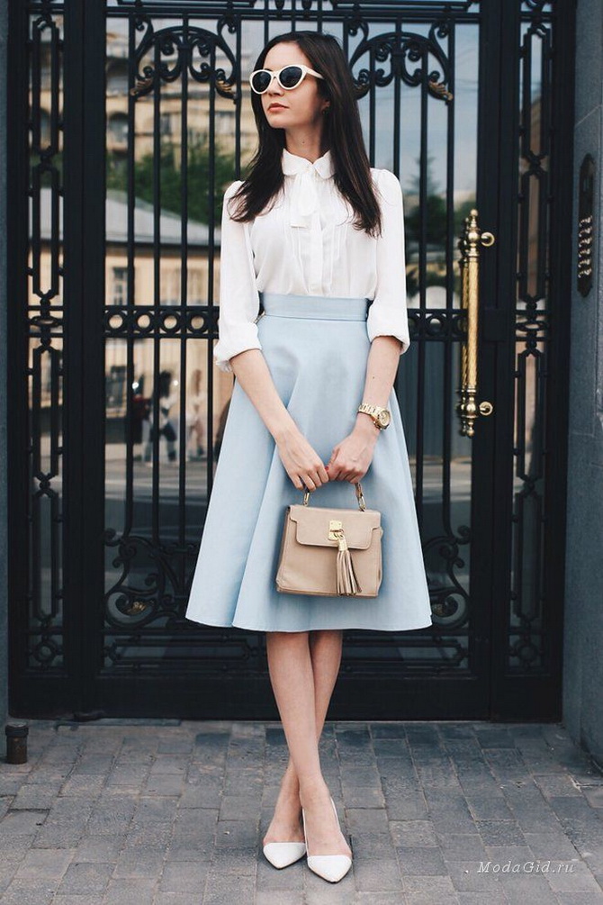 5 Perfect Skirts for Creating a Business Look 7