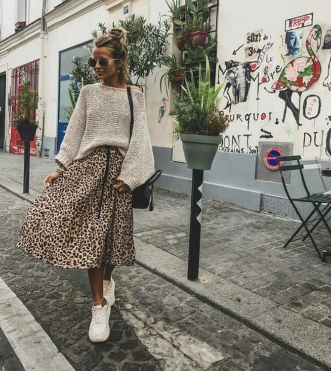 4 ideas on how to wear a leopard skirt in the fall of 2024 5