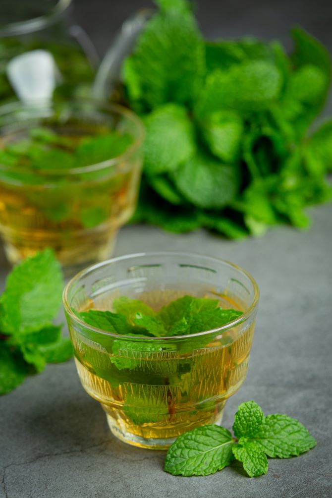 Health in a cup: the benefits of mint tea 2