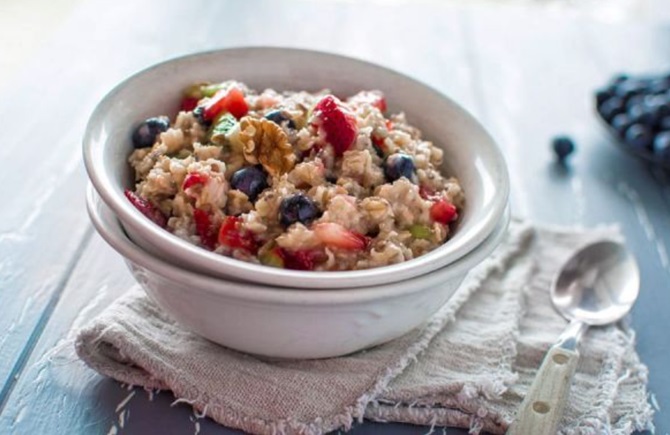 3 simple oatmeal breakfasts that will fill you with energy for the whole day 1