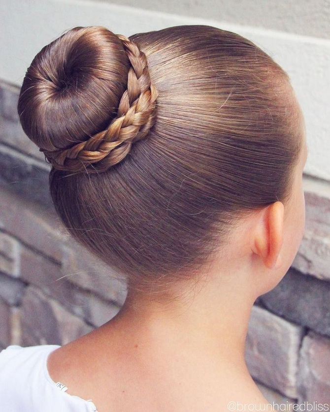 Fashionable hairstyles for September 1 for first-graders: options for unforgettable images 38