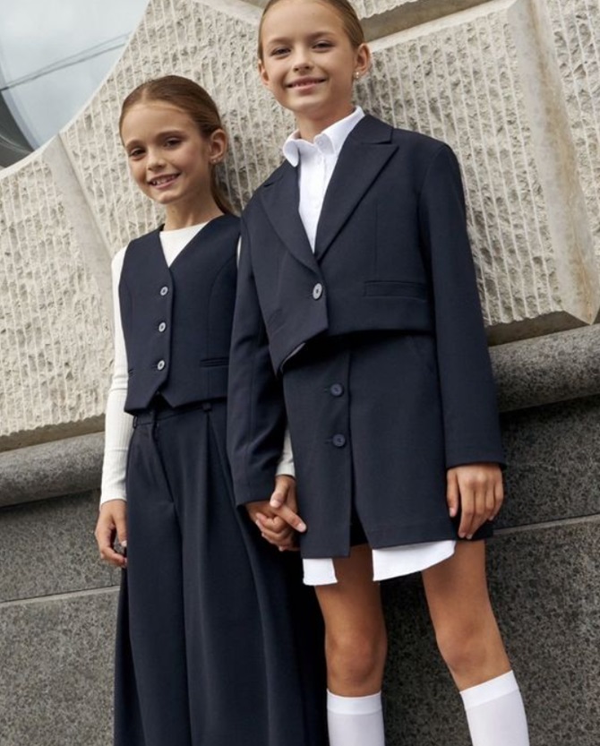 Modische Schuluniform für Teenager 2024-2025: neue Trends 6