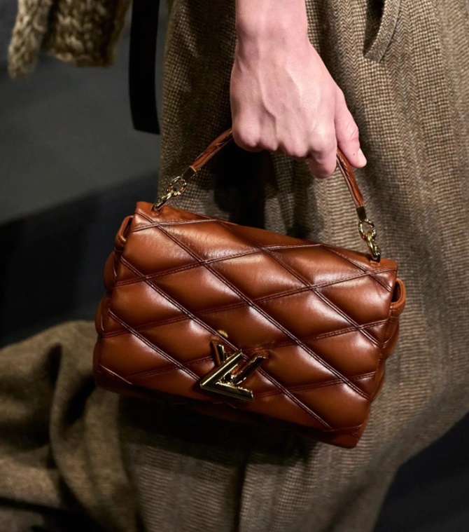 5 Fashionable Bags for Fall 2024 10