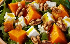 Autumn salad with pumpkin and goat cheese