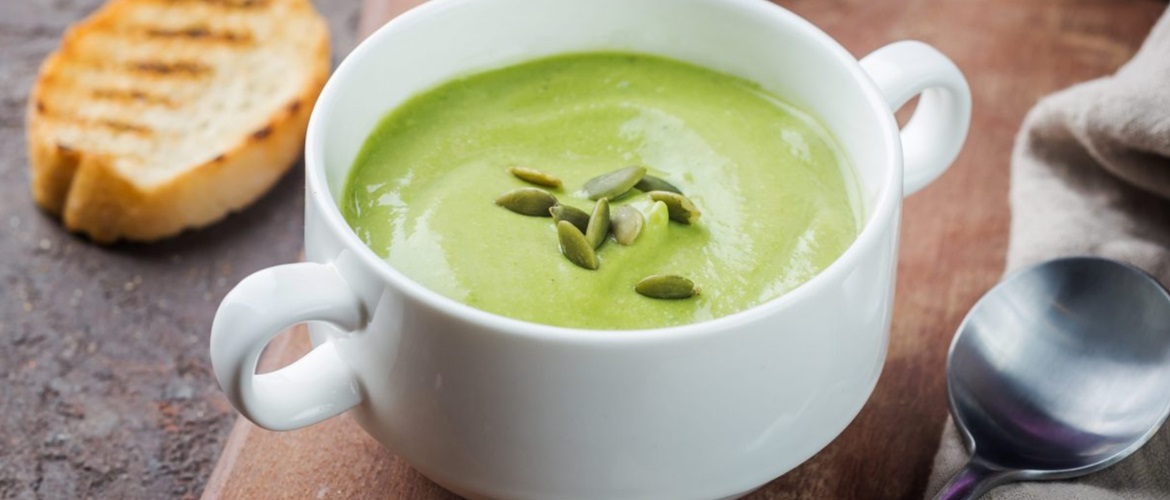 Avocadosuppe zubereiten: ein einfaches Schritt-für-Schritt-Rezept