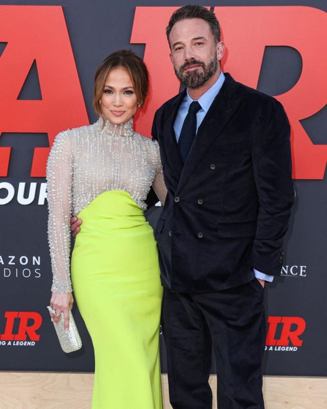 Jennifer Lopez and Ben Affleck contacted a lawyer amid their divorce 1