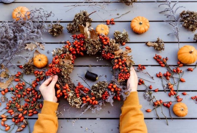 DIY Herbstkranz an der Tür: Meisterkurs zum Erstellen einer originellen Dekoration 1