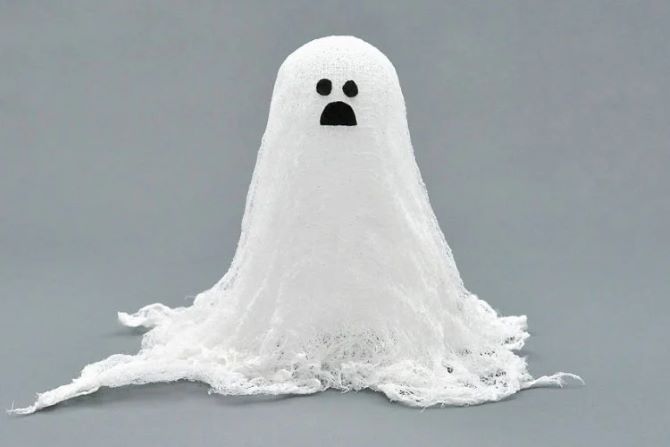 Scary Cute: DIY Cheesecloth Ghost for Halloween 10