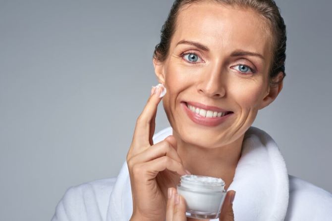 Abendliche Beauty-Routine: So pflegen Sie Ihre Gesichtshaut vor dem Schlafengehen 10