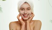 How to Properly Use a Facial Scrub at Home