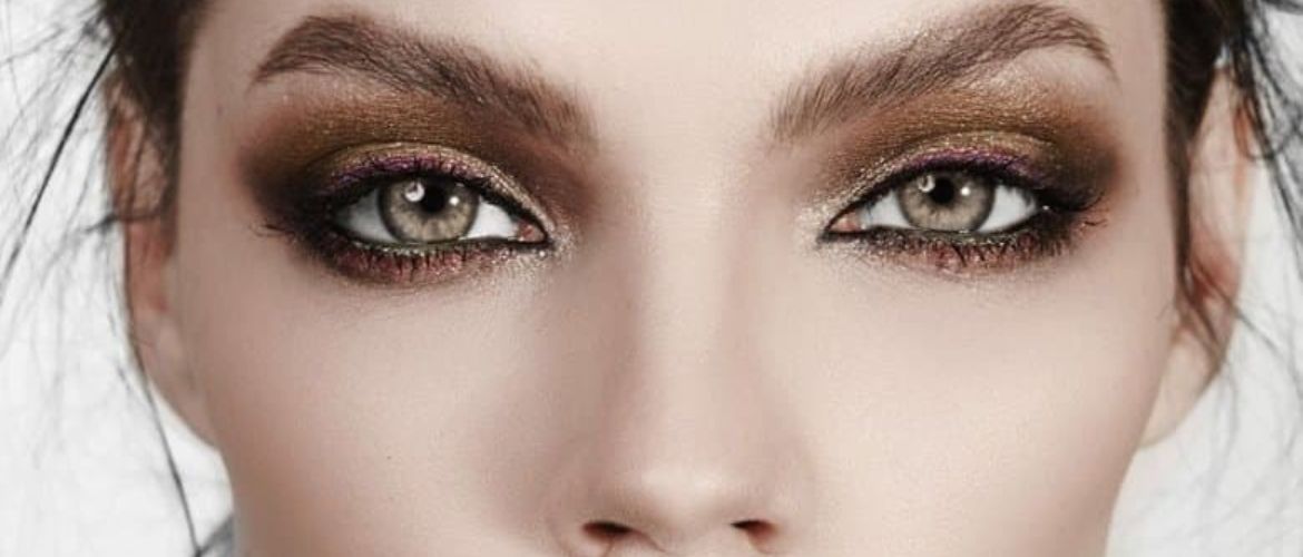 Modische Lidschattenpaletten: Welche Farbtöne sollten Sie für das Herbst-Winter-Make-up wählen?