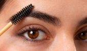 Thick eyebrows without salon procedures: three simple steps