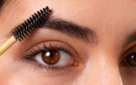 Thick eyebrows without salon procedures: three simple steps