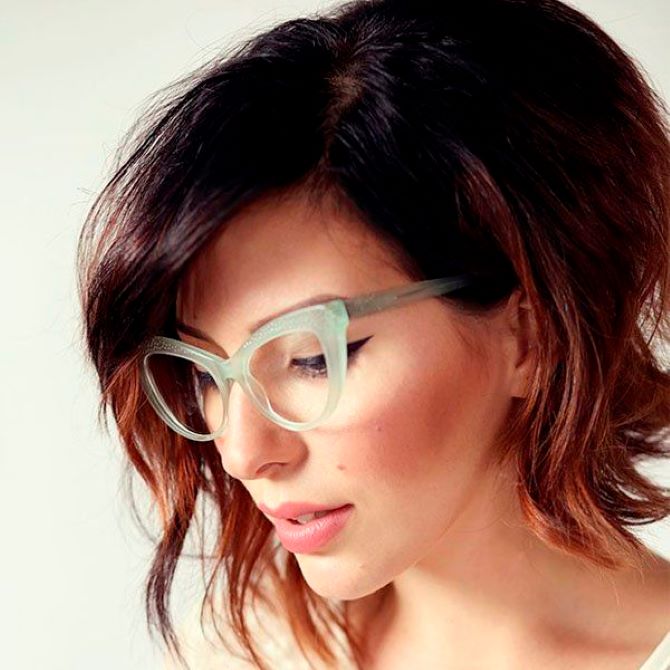 Makeup Tips for Those Who Wear Glasses 3