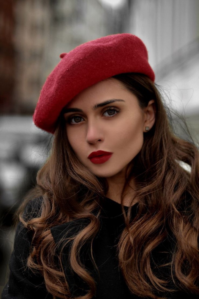 Stay Warm: 6 Key Winter Hat Trends 2024-2025 10