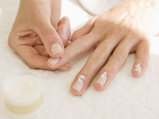 How to Care for Cuticles: Tips for Healthy and Beautiful Nails 2