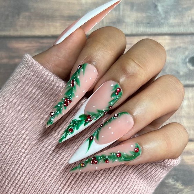 Green New Year’s manicure 2025 for nails of different shapes and lengths 27